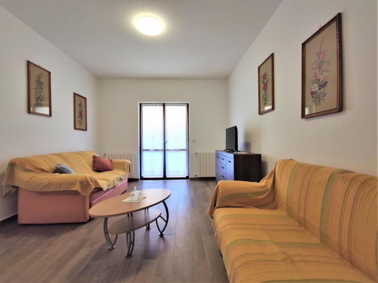 Apartments Morena Rakalj Kamer foto